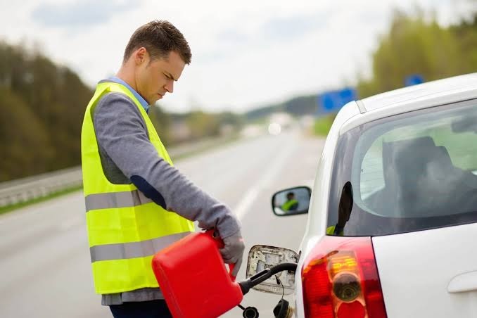 Alexis Towing roadside service photo